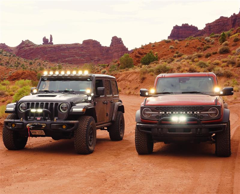 
                      
                        6th gen Bronco 4300 effective lumen Hyperion hoop
                      
                    