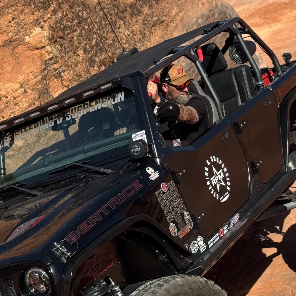 
                      
                        Jeep Wrangler JK Windshield Mount for Hyperion V48 - Black Powdercoat Aluminum
                      
                    