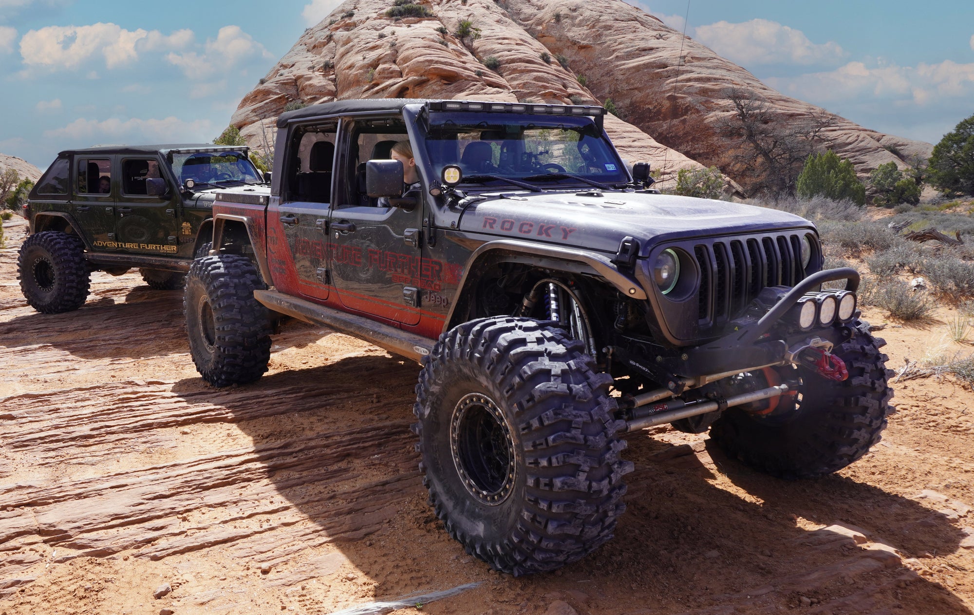 V48 Black 17200 eLumen 48" Hyperion Series Light Bar